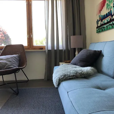 Haus Am Berg 펜션 *